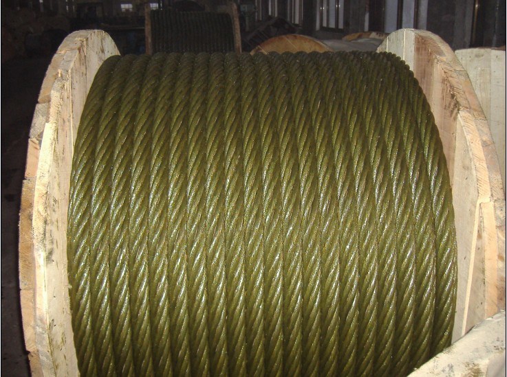 Câble métallique 6x37 + FC 14mm lubrifier avec de la graisse jaune